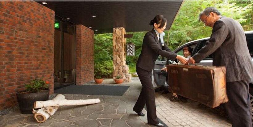 هتل Komagane Kogen Resort Linx