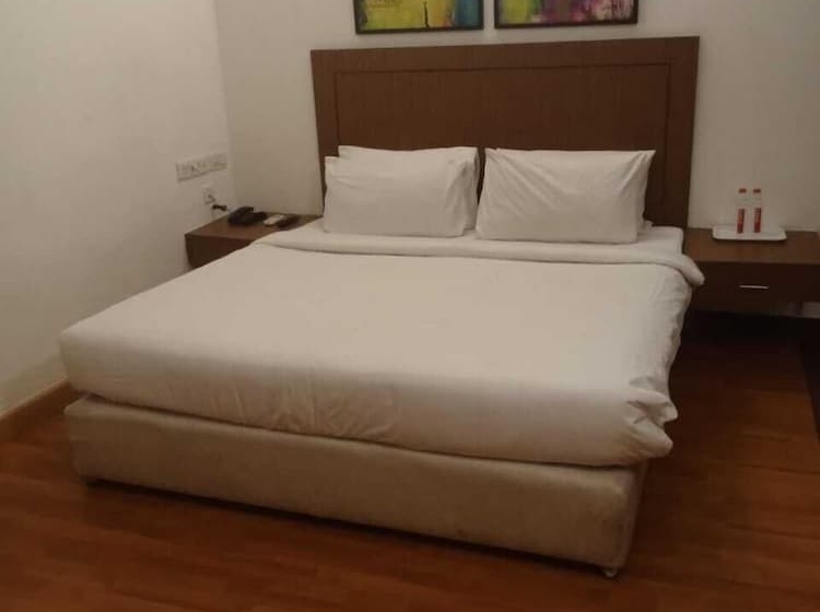 هتل Marina Inn Egmore Chennai