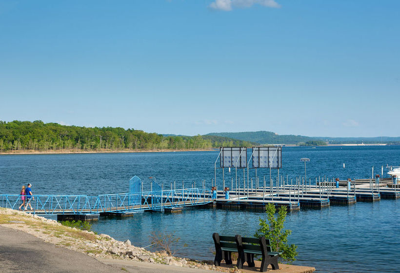 هتل Rock Lane Resort & Marina