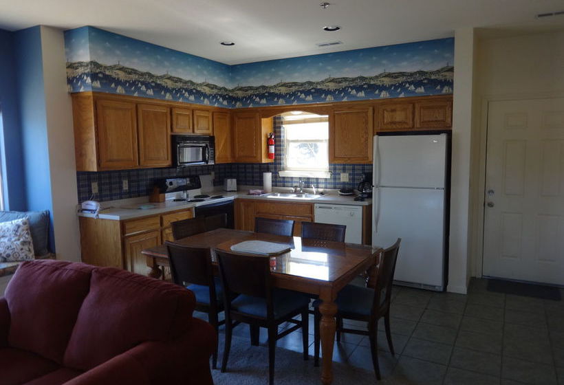 هتل Rock Lane Resort & Marina