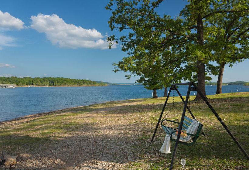 هتل Rock Lane Resort & Marina