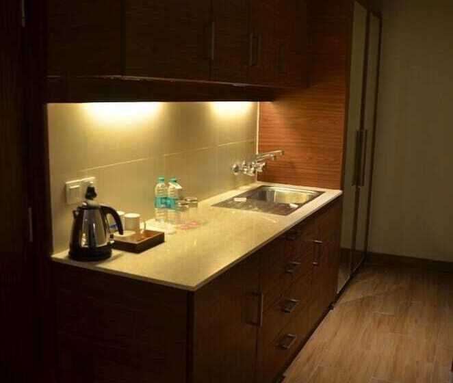 Fotos del hotel The Lalit Traveller Jaipur:  32