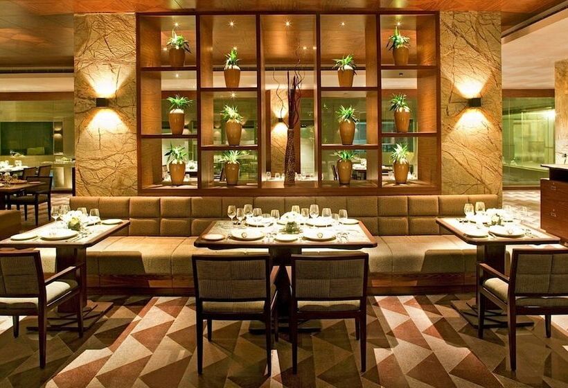 Fotos del hotel The Lalit Traveller Jaipur:  38