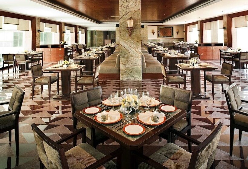 Fotos del hotel The Lalit Traveller Jaipur:  30