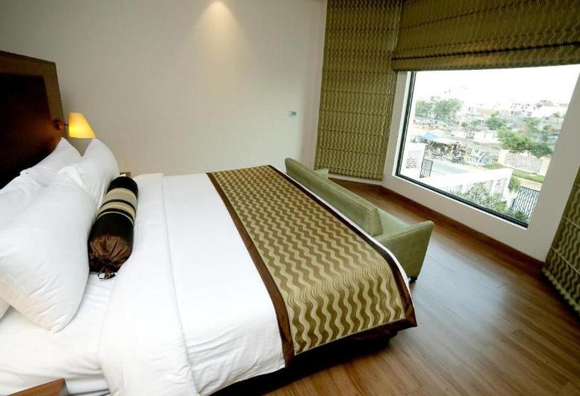 Fotos del hotel The Lalit Traveller Jaipur:  8