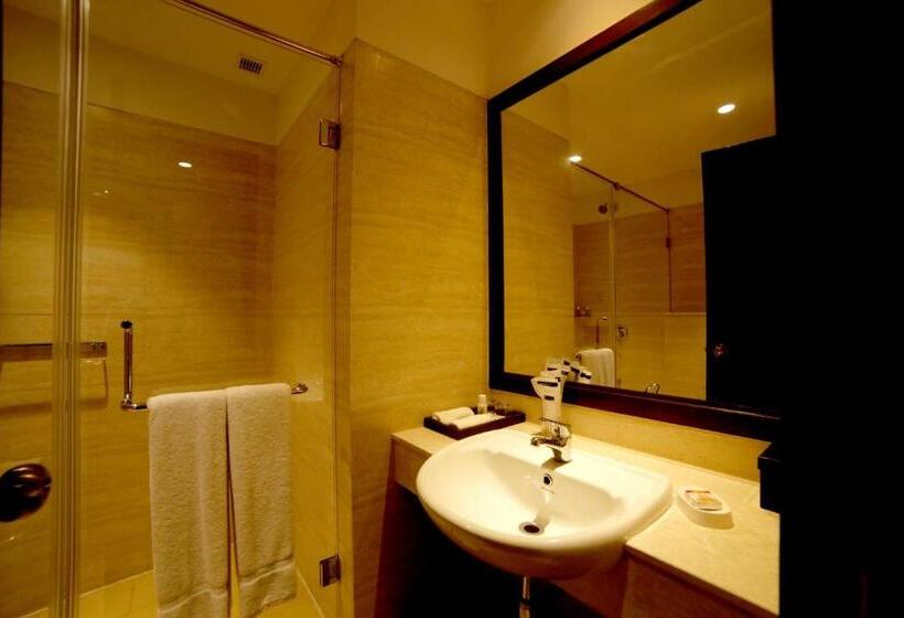 Fotos del hotel The Lalit Traveller Jaipur:  24