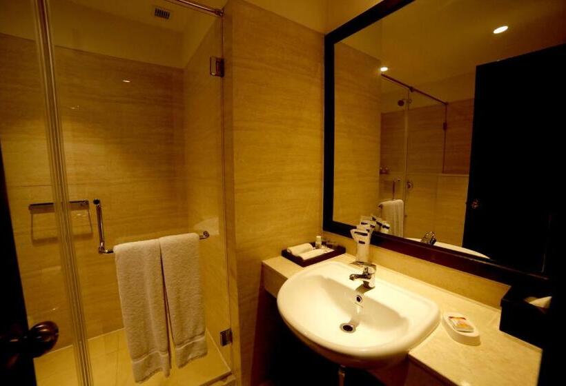 Fotos del hotel The Lalit Traveller Jaipur:  20