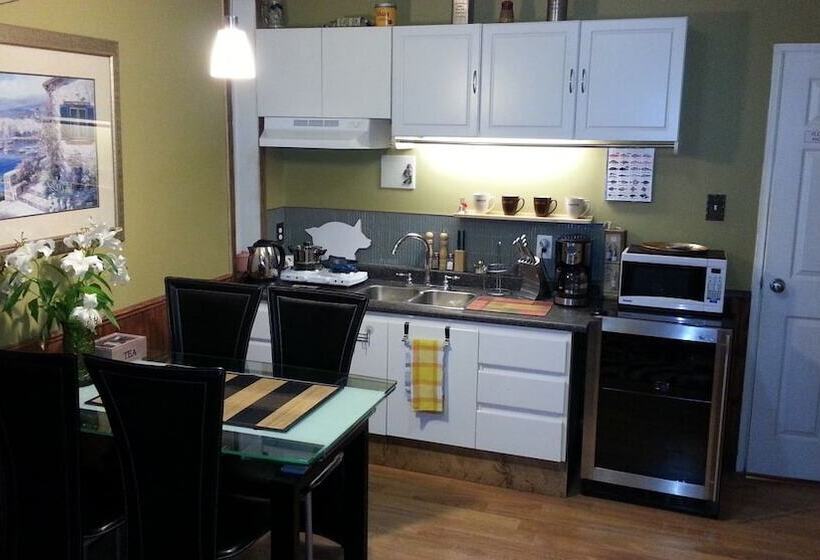 بنسيون Heather Place Inn