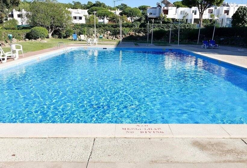استراحتگاه Parque Mourabel  Pe Do Lago  Oasis Village