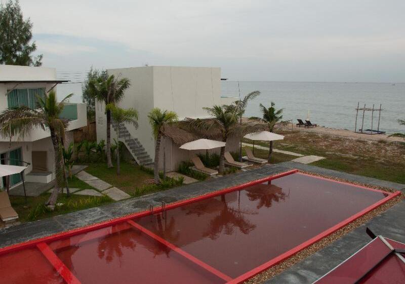 استراحتگاه Red Z The Ocean