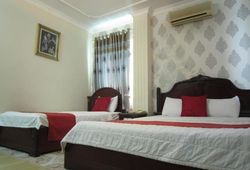 Tan Hoang Long Hotel District 5
