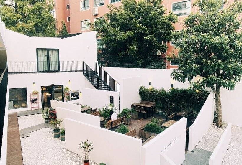 هتل Dayin International Youth Hostel   Shanghai Oriental Pearl Lujiazui Branch