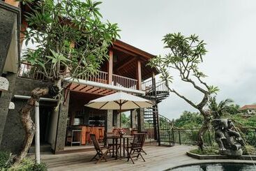 هتل Yanyan Resort Ubud