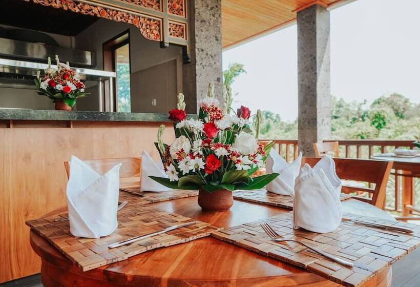 هتل Yanyan Resort Ubud