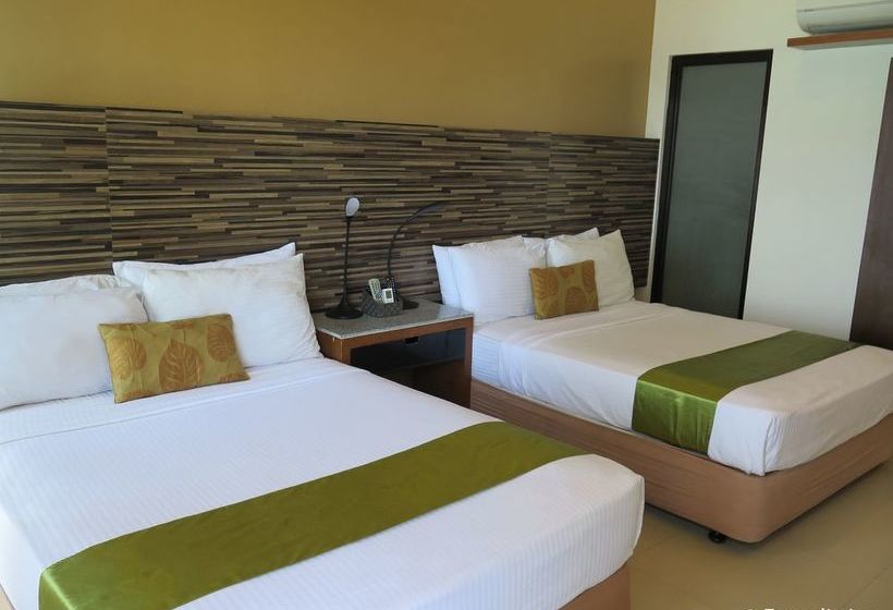 Aiyanar Beach And Dive Resort