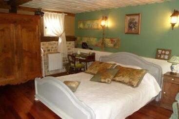 تختخواب و صبحانه Les Chambres De Pontfol   Chambres D Hôtes   Guest House