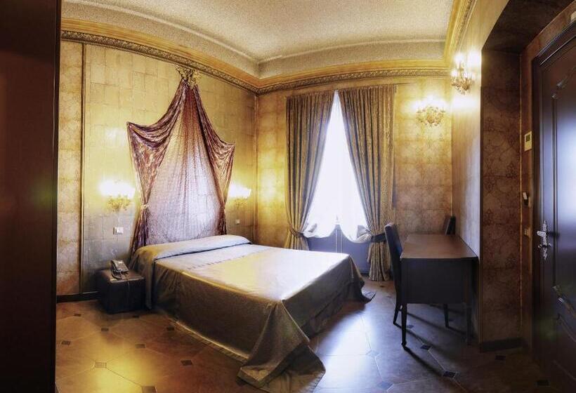 Fotos del hotel Antica Dimora Delle Cinque Lune:  32