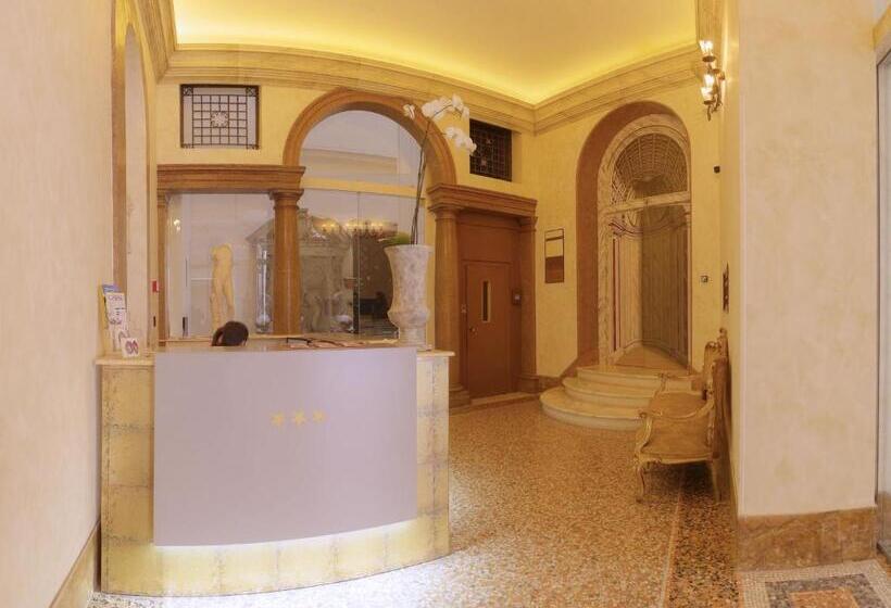 Fotos del hotel Antica Dimora Delle Cinque Lune:  12