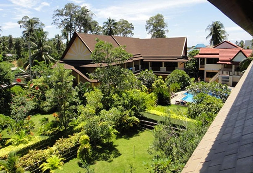 هتل Asia Divers Resort