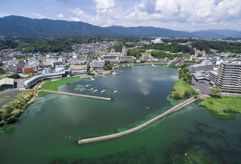 هتل Biwako Ryokusuitei