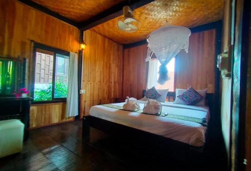 هتل Champa Lao The Villa