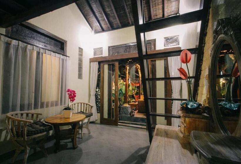 Fotos del hotel Loka House:  19