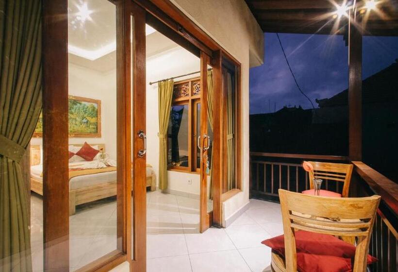 Fotos del hotel Loka House:  30