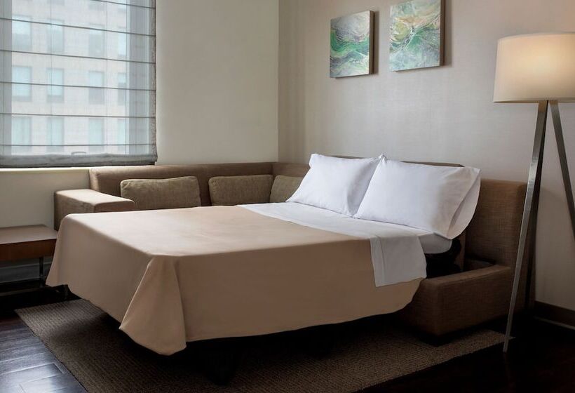 Hotel Element Boston Seaport District