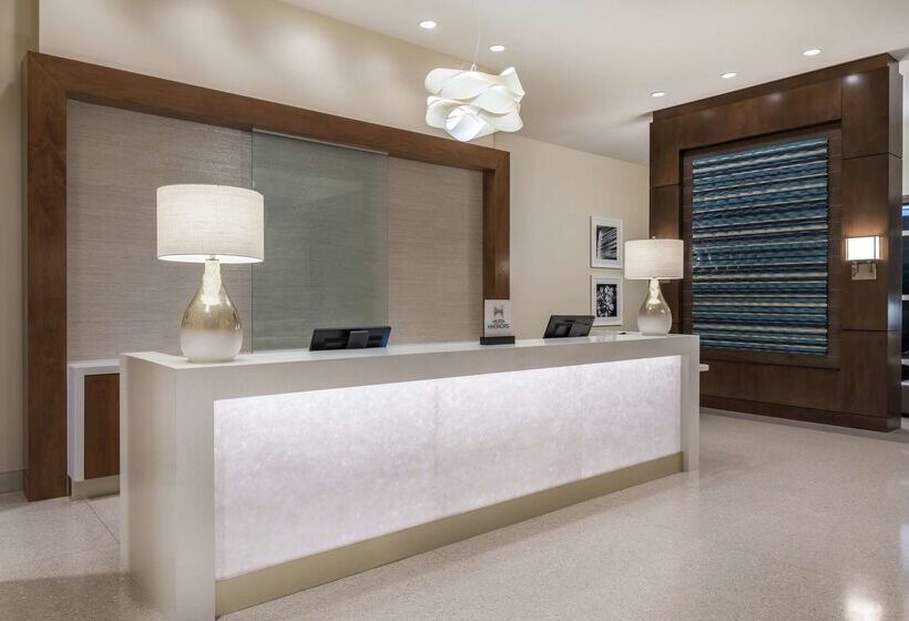 בית מלון כפרי Hilton Garden Inn Miami Dolphin Mall