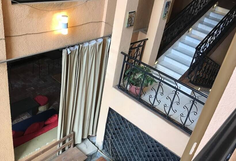هتل Kwetu Residence Inn