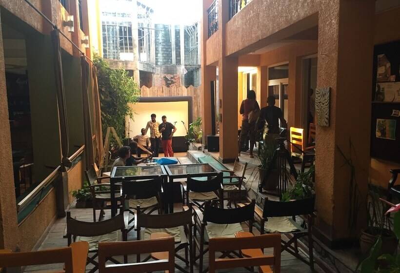 هتل Kwetu Residence Inn