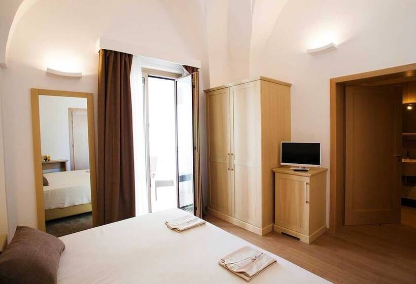 هتل Masseria La Cornula
