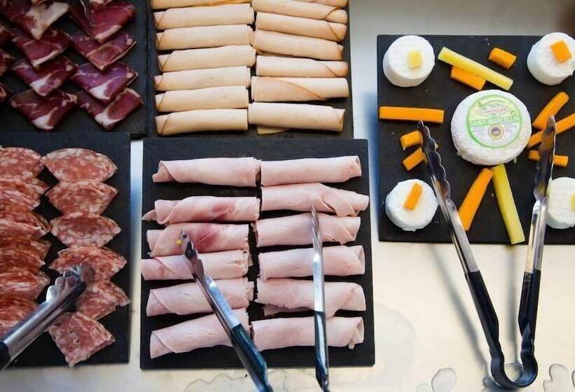 Fotos del hotel The Originals Westlodge Dardilly Lyon Nord:  18