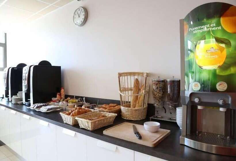 Fotos del hotel The Originals Westlodge Dardilly Lyon Nord:  17