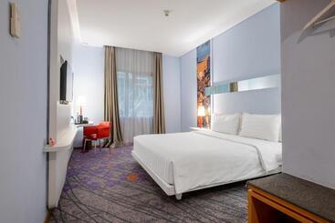 Fotos del hotel Fox Lite Hotel Metro Indah Bandung:  2