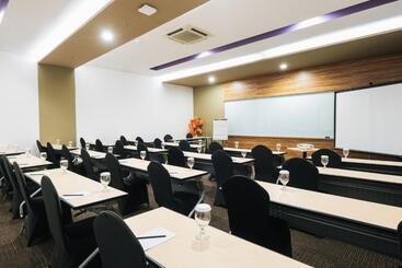 Fotos del hotel Fox Lite Hotel Metro Indah Bandung:  16