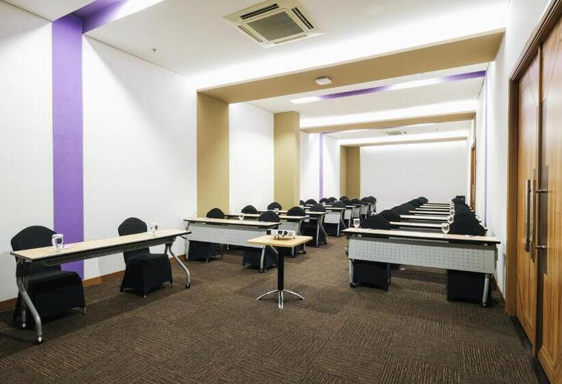 Fotos del hotel Fox Lite Hotel Metro Indah Bandung:  37