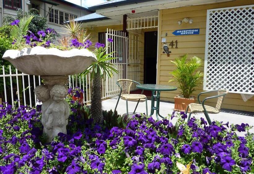 بنسيون Kookaburra Inn