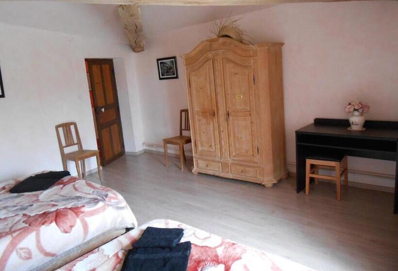 بنسيون La Ferme Des 3 Suissesses