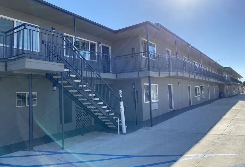 Regency Motel