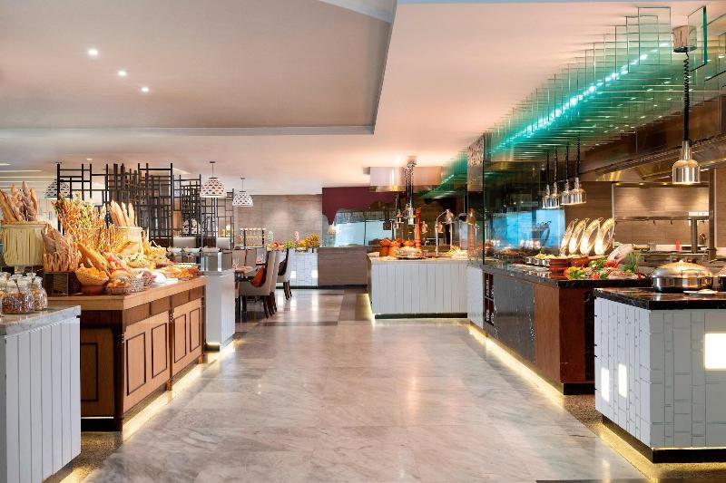 리조트 Le Méridien Dhaka