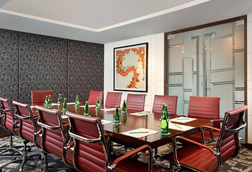 리조트 Le Méridien Dhaka