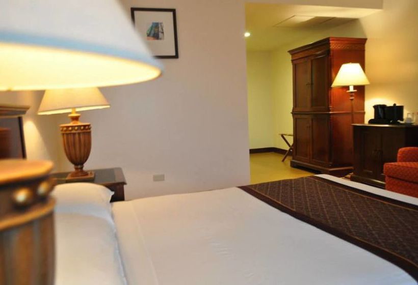 Fotos del hotel Subic Bay Travelers  & Event Center:  10
