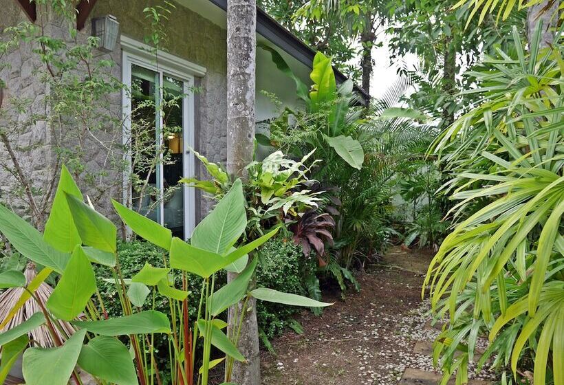 Suriya Som Villa
