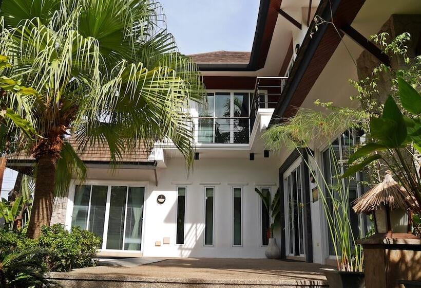 Suriya Som Villa