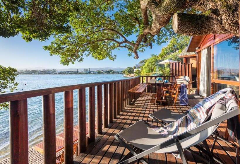 Under Milkwood Resort