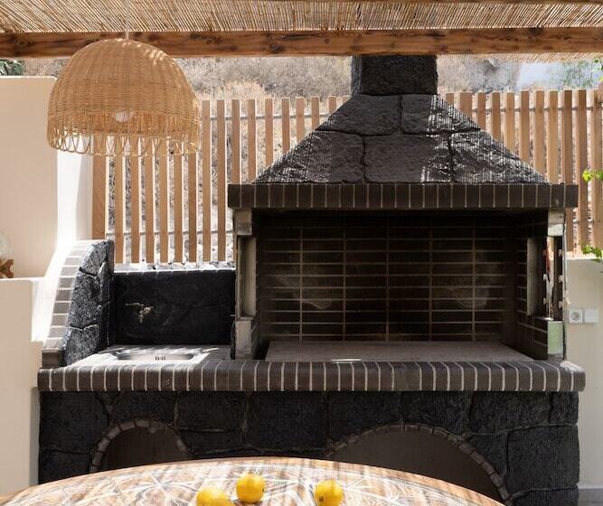 هتل Occhio Villas Santorini