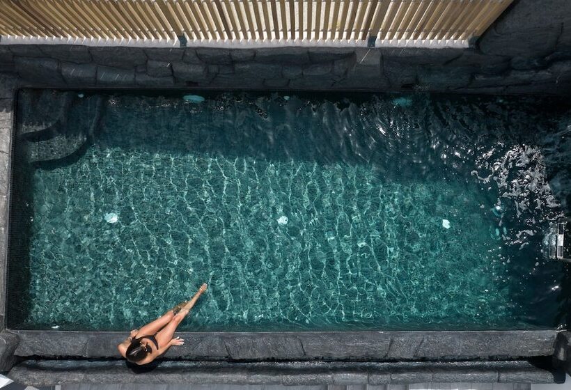هتل Occhio Villas Santorini