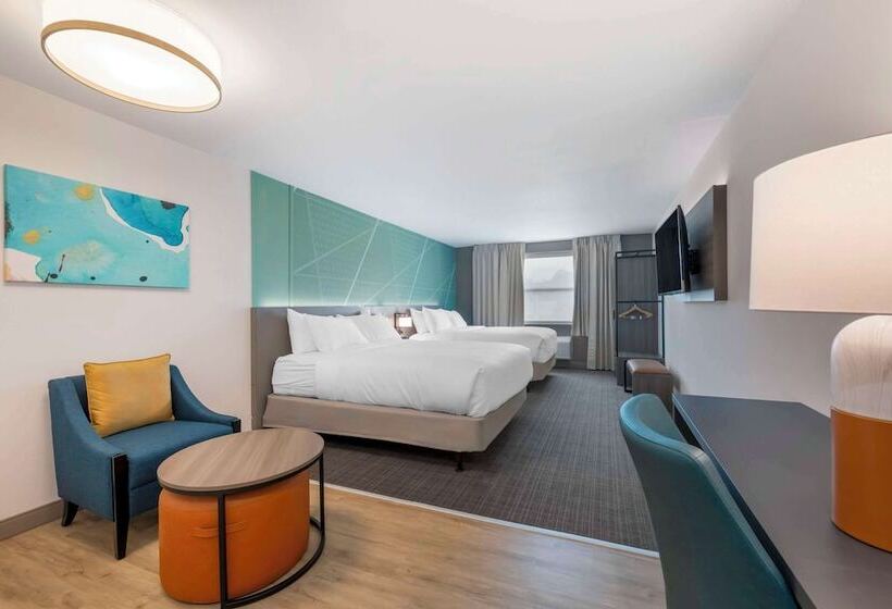 Отель Comfort Suites St Augustine Historic District Area