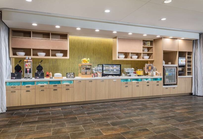 هتل Home2 Suites By Hilton Cedar Rapids Westdale